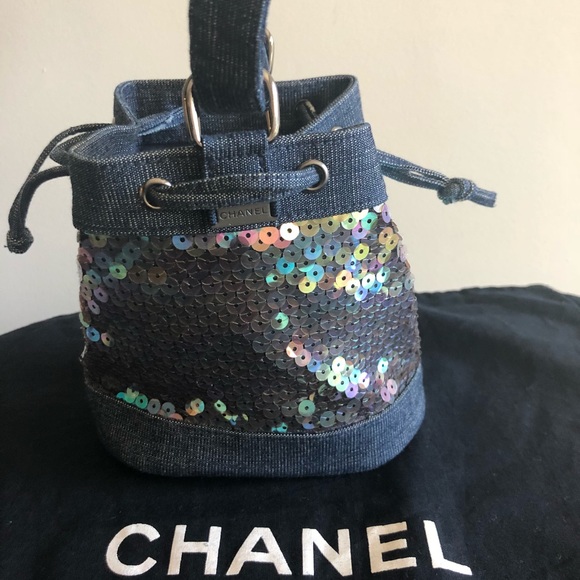 Rare Chanel handbag with sequence and denim - Picture 5 of 6